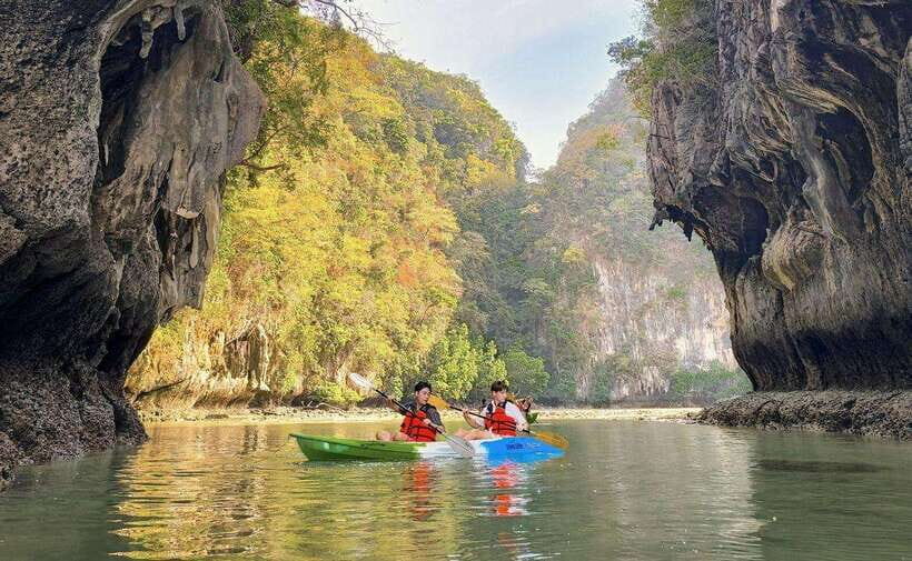 Krabi: Koh Hong Small Group Tour by Luxury Longtail Boat - The Longtail Boat: Comfort, Toilets, and a Guide Who Keeps Things Moving