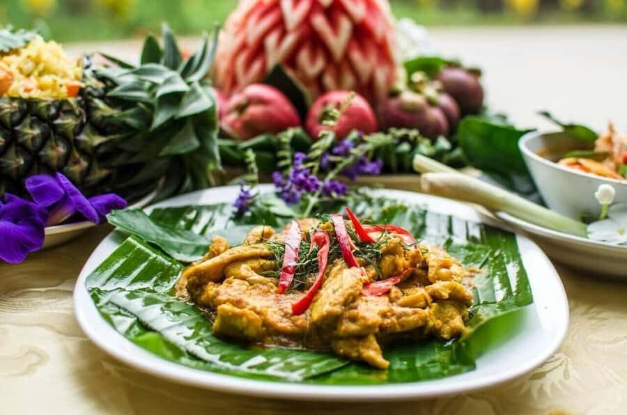 Krabi: Morning/Afternoon Thai Cooking Class at Ya's Cookery - Morning vs afternoon: how you choose 4 dishes