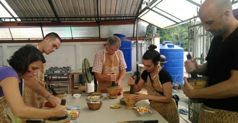 Krabi: Morning or Afternoon Culinary Adventure at Smart Cook - Should you book Smart Cook in Krabi?
