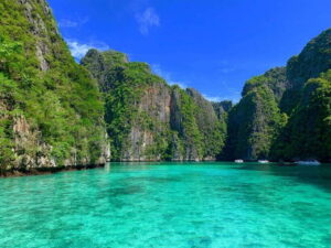 Krabi: Phi Phi Islands Speedboat Tour with Buffet Lunch - Price and value: what you’re really paying for