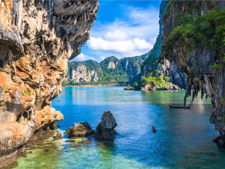 Krabi: Premium 4-Island Day Trip by Longtail Boat with Lunch - Railay’s Phra Nang Cave Beach: the limestone finale