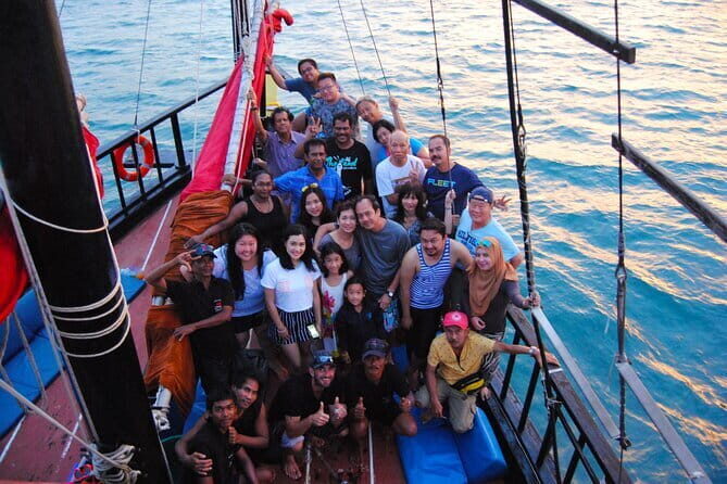 Krabi Private Snorkeling Cruise with Bioluminescent Night Snorkel - Stop 2: Ko Lao Pe (Koh Si) for a Quieter, More Relaxed Water Window