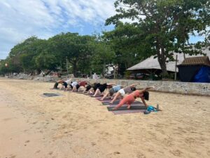 Krabi: Sunrise Yoga Balance Join-in Class - The 90 minutes of the session: timing and flow
