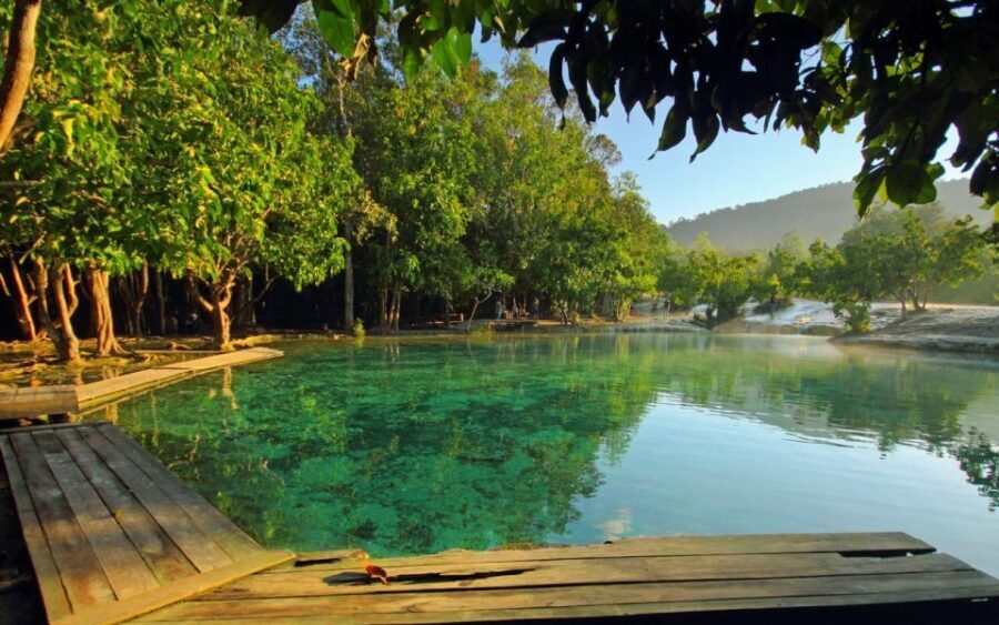Krabi: Tiger Cave, Hot Springs and Emerald Pool Jungle Tour - What to bring so the day doesn’t annoy you