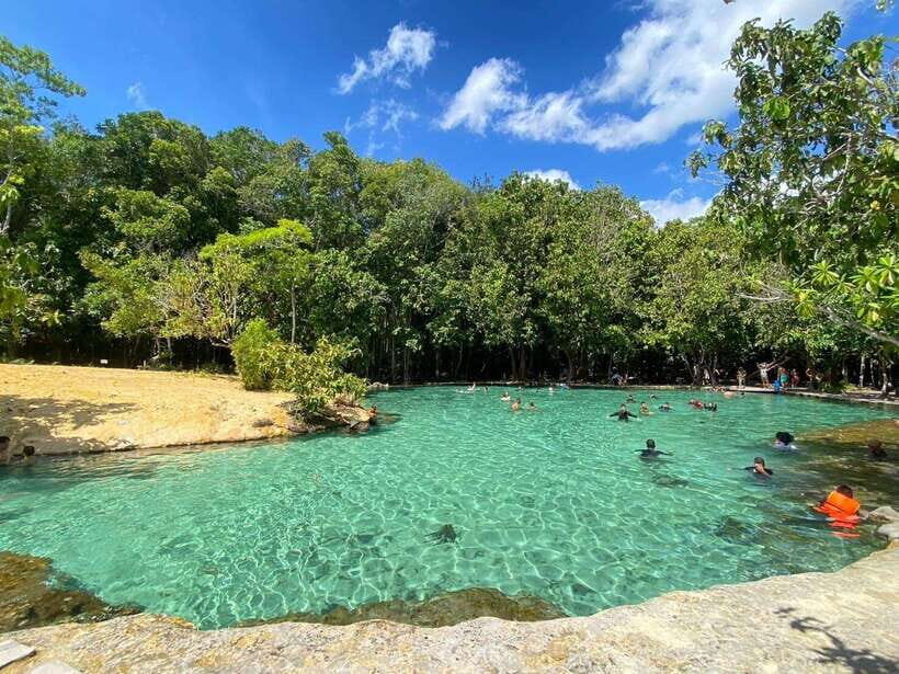 Krabi: Tiger Cave Temple, Emerald Pool and Hot Springs Tour - Tour rhythm: how the day avoids feeling like a conveyor belt