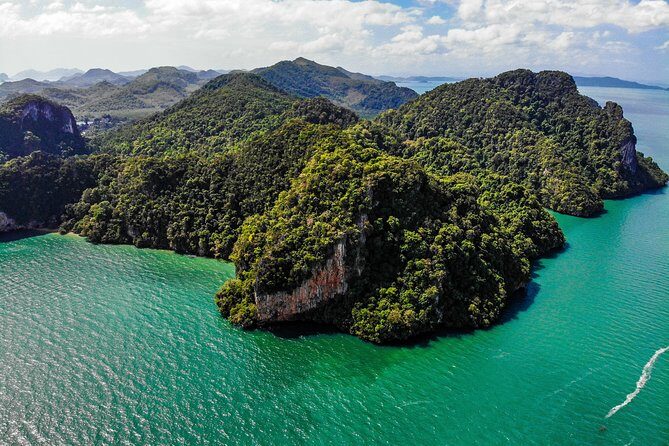 Krabi to James Bond and Hong Islands Offbeat Speedboat Tour - Hong Island: Lagoon Views, Limestone Cliffs, and Snorkeling Time