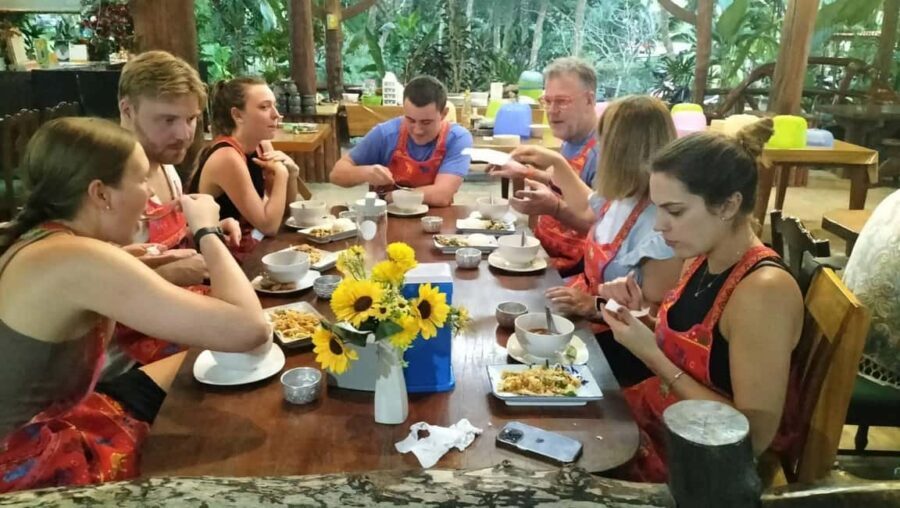 Krabi: Traditional Thai Cooking Class with Local Chef - Quick FAQ about timing, food, and what’s included