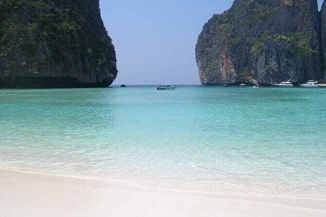 Phi Phi & Bamboo Islands Escape by Luxury Catamaran - Food and drinks: what’s included, and what to budget for