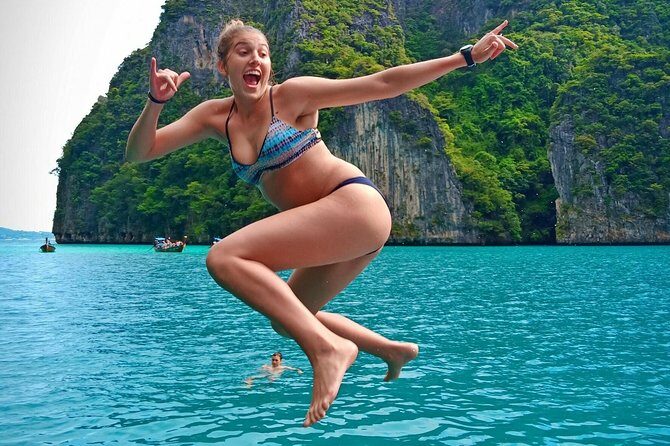 Phi Phi Early Bird & 4 Islands - Day Tour by Speedboat From Krabi - Maya Bay: iconic views with strict rules