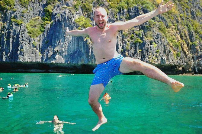 Phi Phi Early Bird & 4 Islands - Day Tour by Speedboat From Krabi - Loh Samah Bay and Bamboo Island: snorkel time plus lunch on the sand