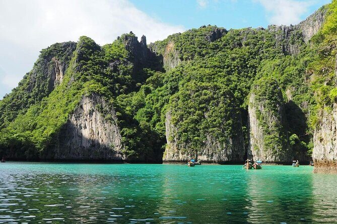 Phi Phi Islands Adventure Day Tour by Speedboat from Krabi - Speedboat Day Trip From Krabi: How It Feels in Real Time