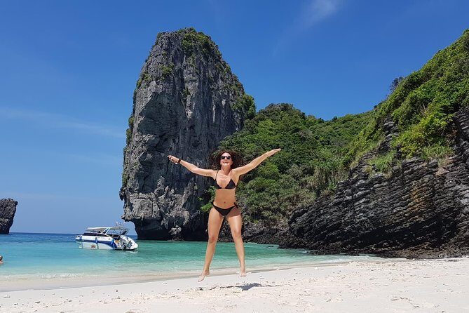Phi Phi Tour from Krabi , Semi-Private Tour only 12 Guests - Maya Bay: quick photos, realistic expectations about the water