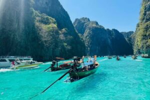 Private Speedboat Tour to Phi Phi Islands From Krabi - Price and logistics: what you’re really paying for