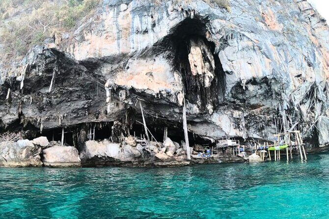 Private Speedboat Tour to Phi Phi Islands From Krabi - Loh Samah Bay to Maya Bay: the walk that makes the visit