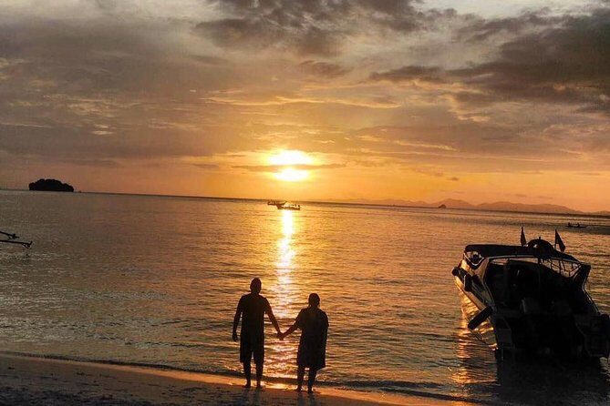 Railay and 4-Island Sunset Speedboat Cruise with Night Snorkel - Guides and group size: max 17 for a calmer feel on the water