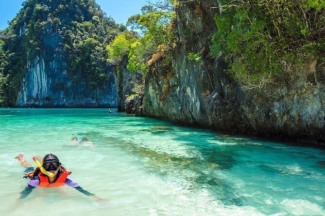 Small-Group Sea Kayaking at Hong Island from Krabi - Lunch on board: fueling for a long water day