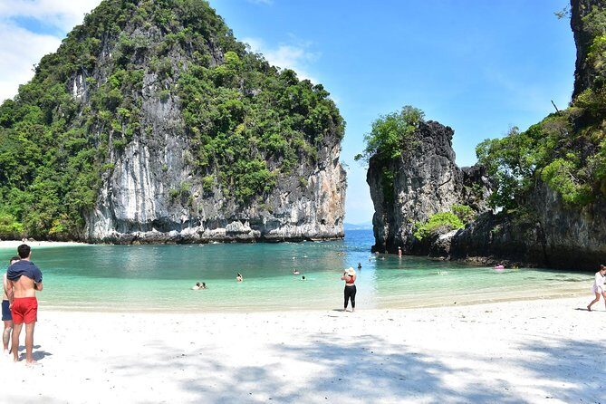 Small-Group Sea Kayaking in Ao Thalane Bay and Hong Island from Krabi - Ko Lao La Ding: another coast stop with a nice change of scenery