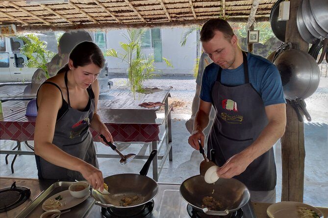 Smart Cook Thai Cookery School in Aonang, Krabi - Open-air kitchen in Ao Nang: how the setting shapes the class