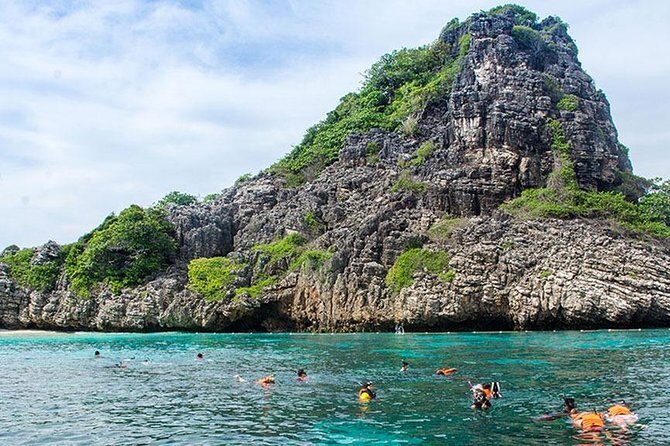 Snorkeling Tour to Rok and Haa Island From Krabi - Koh Haa Island and Ko Lanta: different time on the water