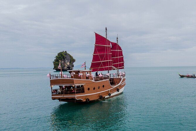 Sunset Dinner Cruise with night Swimming by Luxury Junk Boat - Sunset time on deck: how to get the photos without the hassle