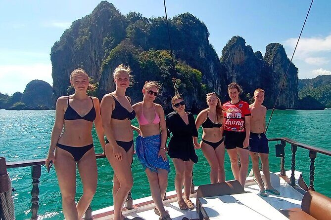 Sunset Dinner Cruise with night Swimming by Luxury Junk Boat - Snorkeling gear and instruction: what first-timers should expect