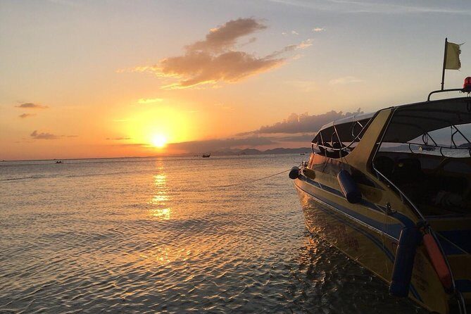 Sunset Tour of the Hong Islands with Bioluminescent Plankton - Hong Island: limestone cliffs, calm water, and time to actually enjoy it