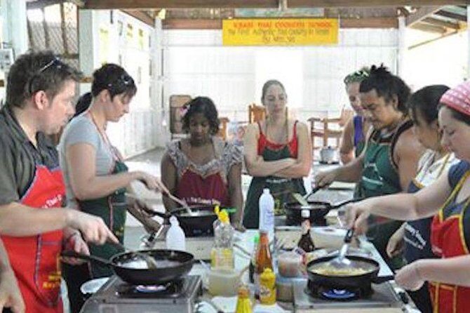 Ya's Krabi Thai Cookery School - The class flow in about 4 hours: cook, taste, eat